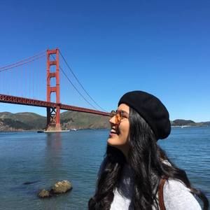 Meet your Posher, Alejandra